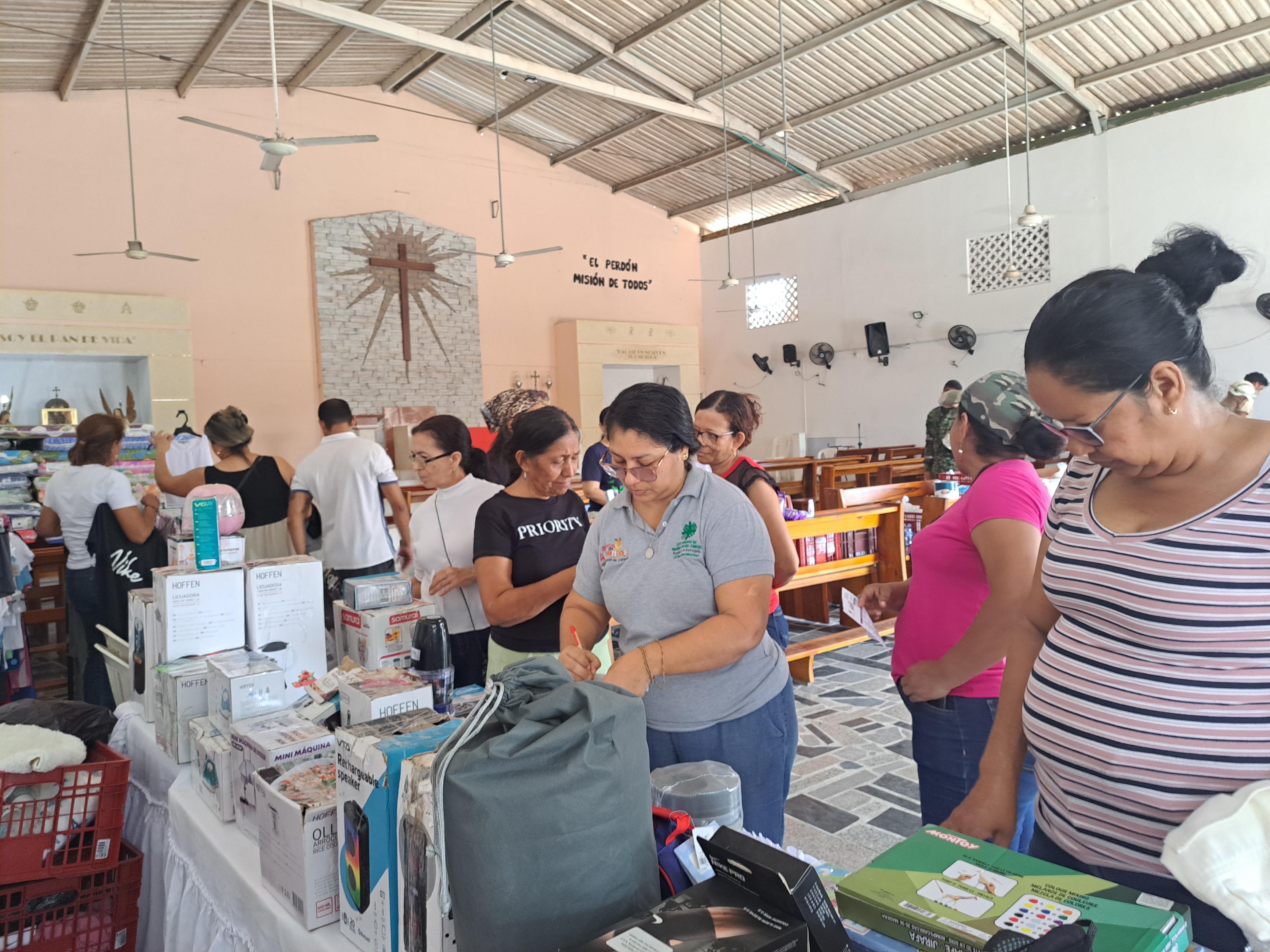 Niños en comedor SAC
